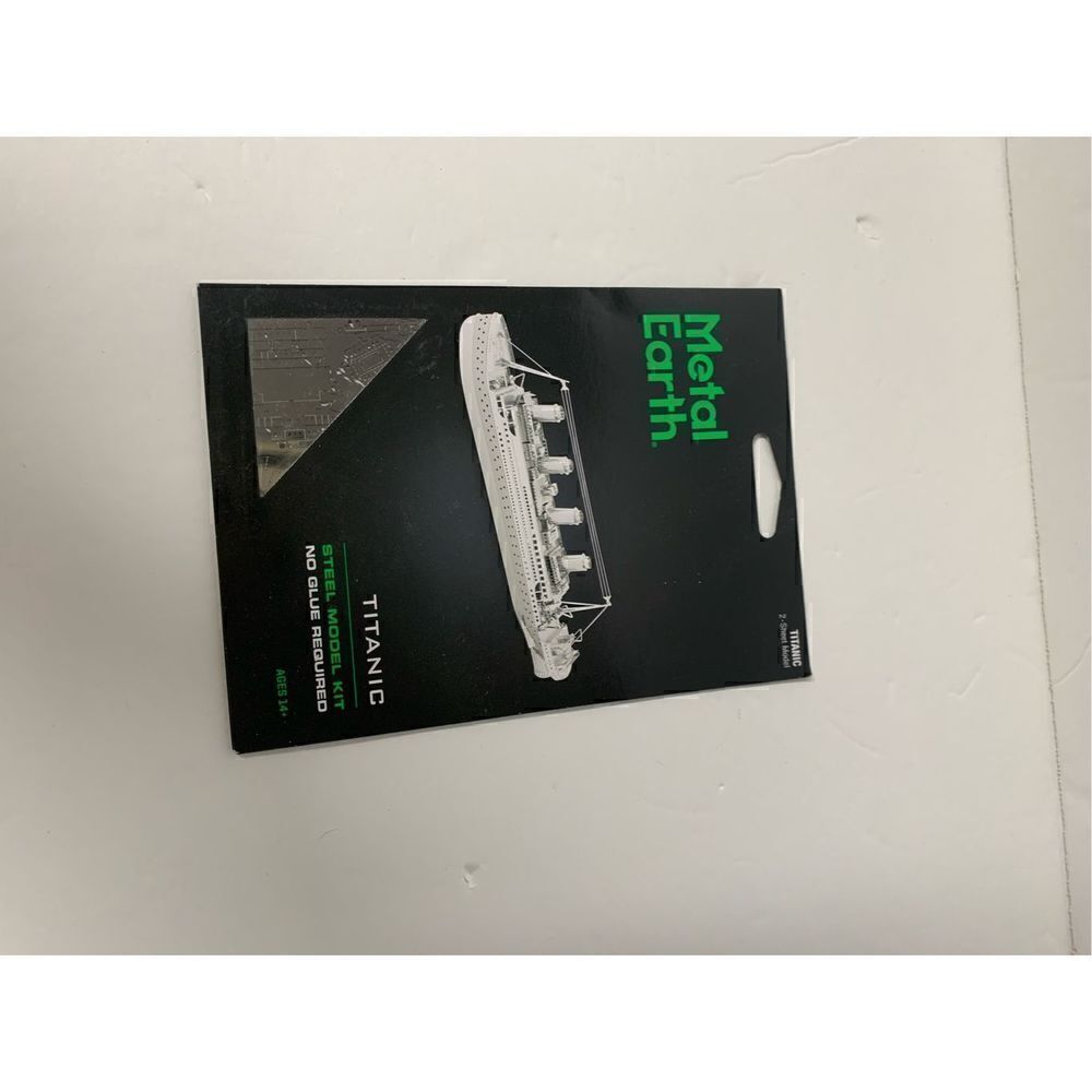 Metal Earth-Titanic steel model kit